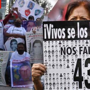 8 años de la masacre de normalistas de Ayotzinapa, la justicia aún no llega