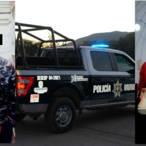 Detiene a dos menores por asaltar negocio de hamburguesas; uno con máscara del Guasón