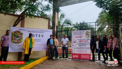 Se suman maestros del SDTEV a reclamos a Cuitláhuac García por falta de pago salarial