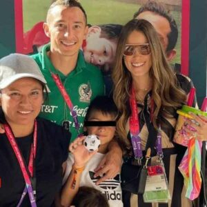 Por llevar a niñera a Qatar critican a esposa de Andrés Guardado