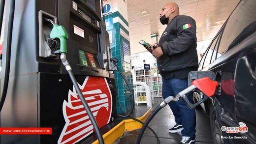 Sorprende baja de precios en la gasolina en Chihuahua y Juárez
