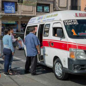 Deudas asfixian a transportistas de Michoacán