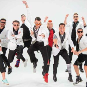 Los Caligaris expulsan a su trombonista