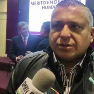 Celular de Diego Urik es un distractor