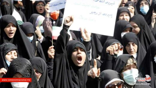 Protestas en Irán doblaron al duro régimen Islámico, suprimen la policía moral