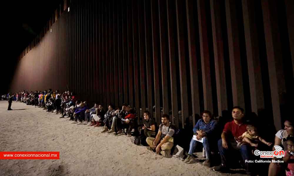 Corte de EU mantiene la expulsión exprés de migrantes