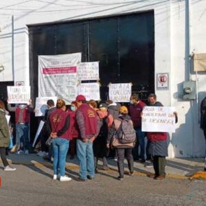 Servidores de la nación tomaron oficinas del Bienestar en Toluca; acusan corrupción