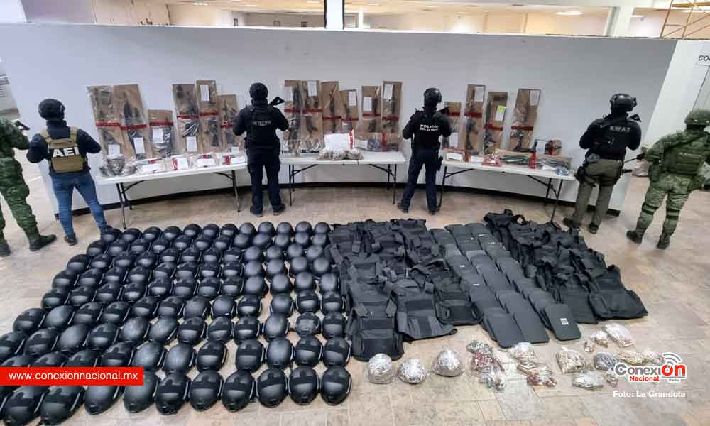 Aseguran autoridades de los 3 niveles de gobierno arsenal en Ciudad Juárez