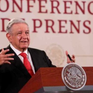 México rechaza sumarse a moneda común