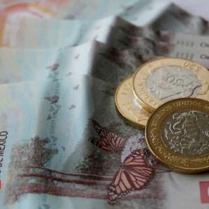Peso arranca 2023 con el ‘pie derecho’; llega a las 19.4 unidades