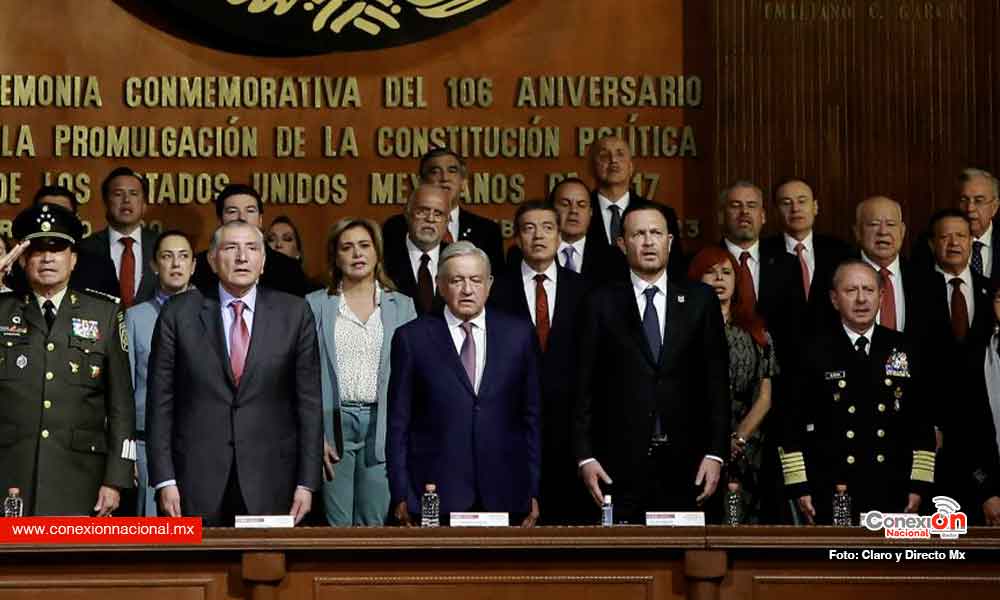Celebración del 106 aniversario de la Constitución en Querétaro