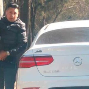 "in fraganti" a ladrón que atracó a un automovilista detenido en el tráfico