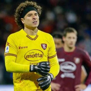 Memo Ochoa revela no renovó con América