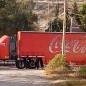 Normalistas de Tamazulápam roban productos