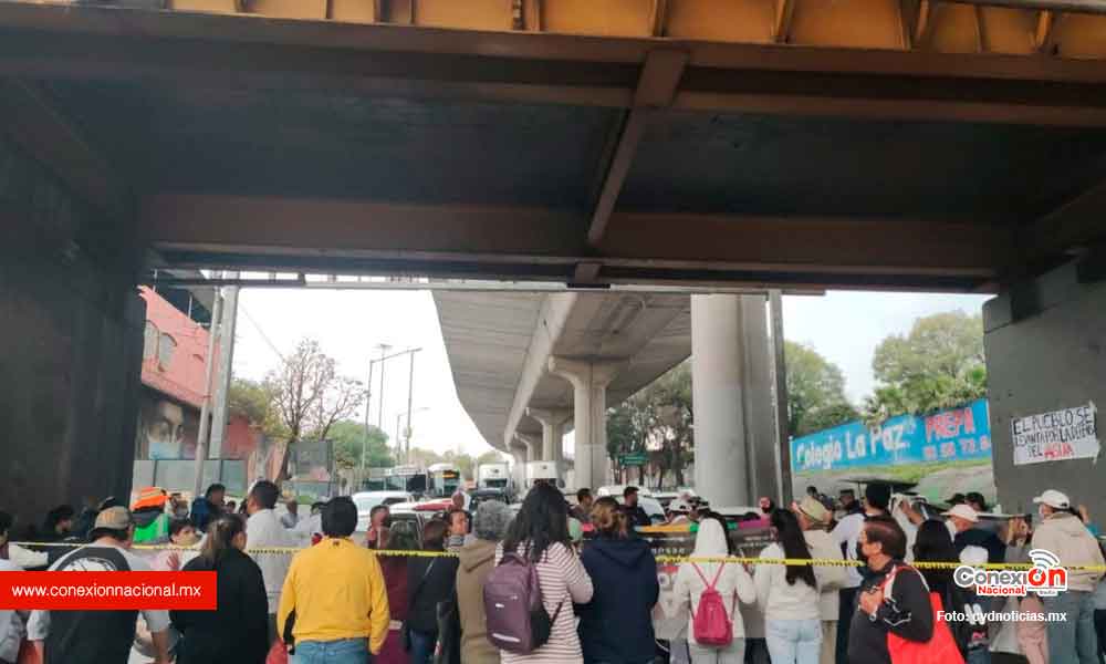 Con bloqueo, inició el puente del 5 de febrero