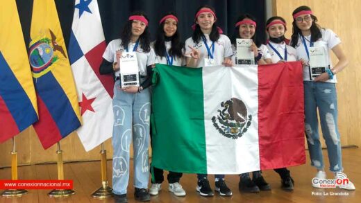 Ganan alumnas del CECyTECH tres primeros lugares en torneo internacional de robótica