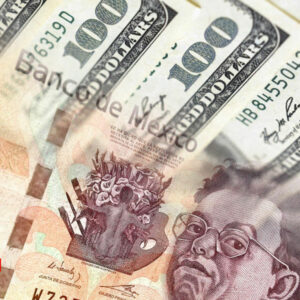 Vuelve el “súper peso” tras vencer temor de bancos; dólar cae