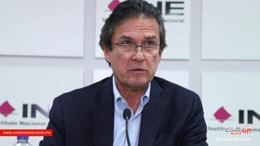 Jacobo Molina renuncia a la secretaría ejecutiva del INE