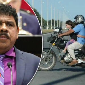 Morena propone cambios en la ley para multar a padres que transporten niños en motocicleta