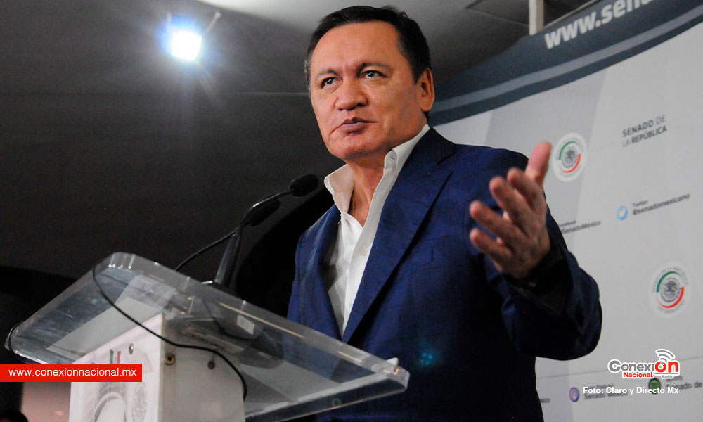 Despiden a Osorio Chong de la coordinación de senadores del PRI