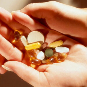 Estos son los suplementos que deberías tomar a tus 20, 30, 40, 50 y más